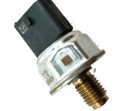 Датчик давл.т. в рампе {Denso 18044198330 (45PP3-5)} 5315095 (5476612, 5448432) - ISFe3.8{E4} (Ориг)
